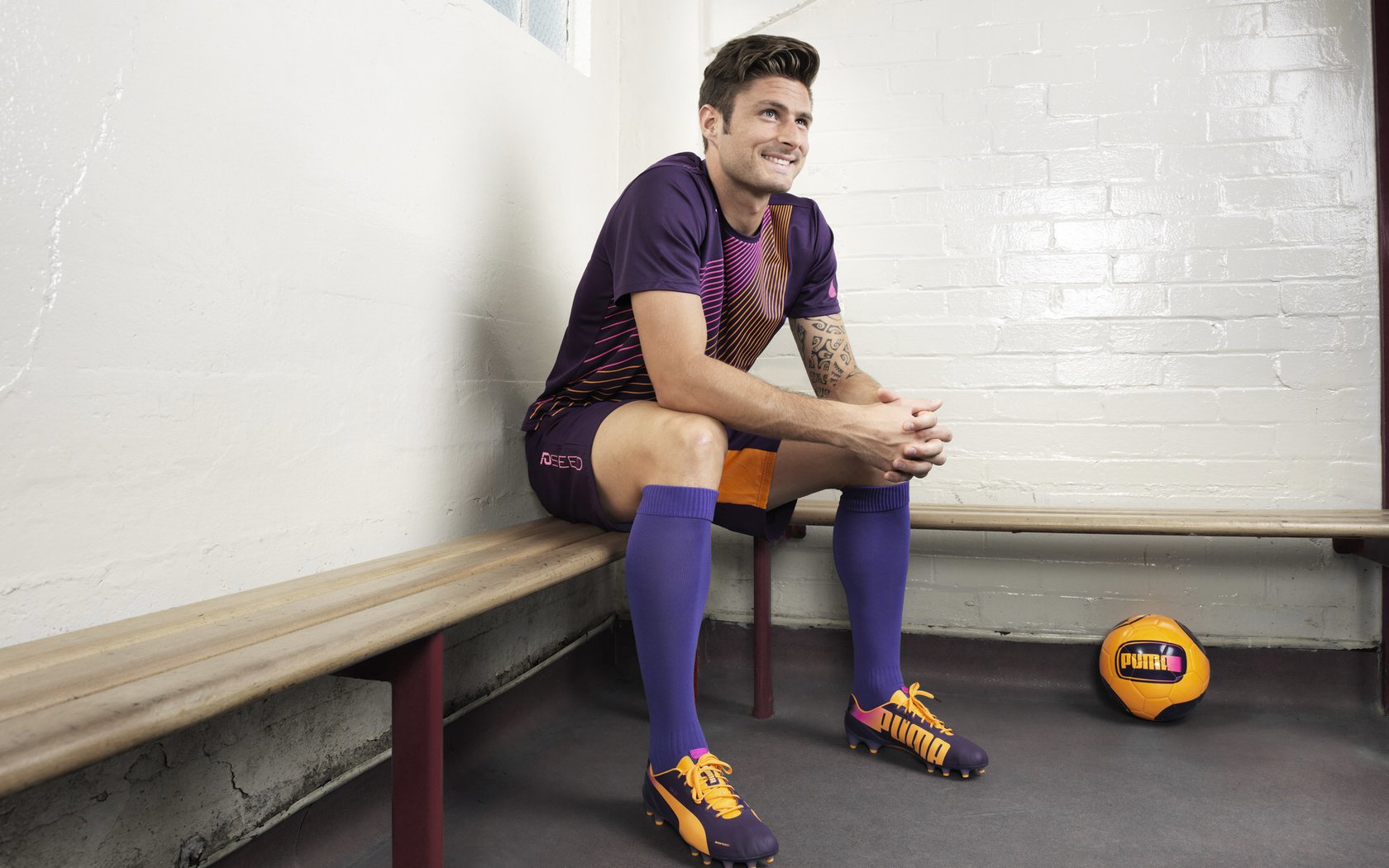 开云体育在线-战术“黑科技”亮相：带领球队轻松赢得比赛的秘密，战术pkm